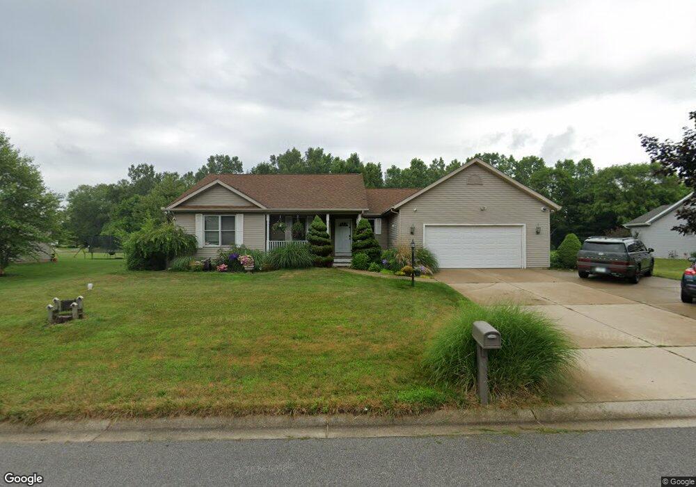 885 E Sportsman Ln, La Porte, IN 46350 - photo 1