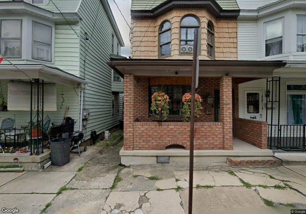 637 Arlington St, Tamaqua, PA 18252 - photo 1