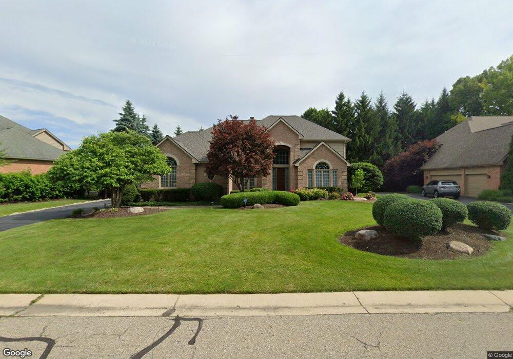 6324 Wildwood Ln, West Bloomfield, MI 48324 - photo 1