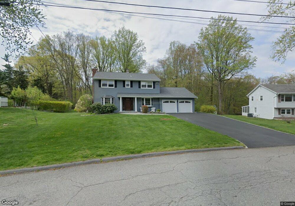 3102 Wharton Dr, Yorktown Heights, NY 10598 - photo 1