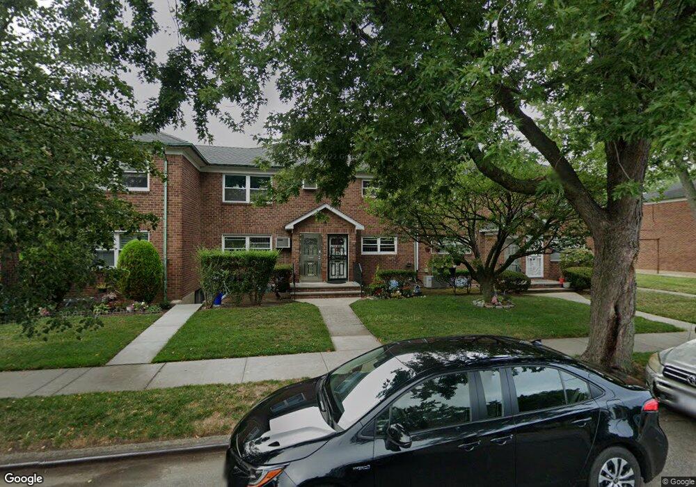 5630 Utopia Pkwy unit 1042, Fresh Meadows, NY 11365 - photo 1