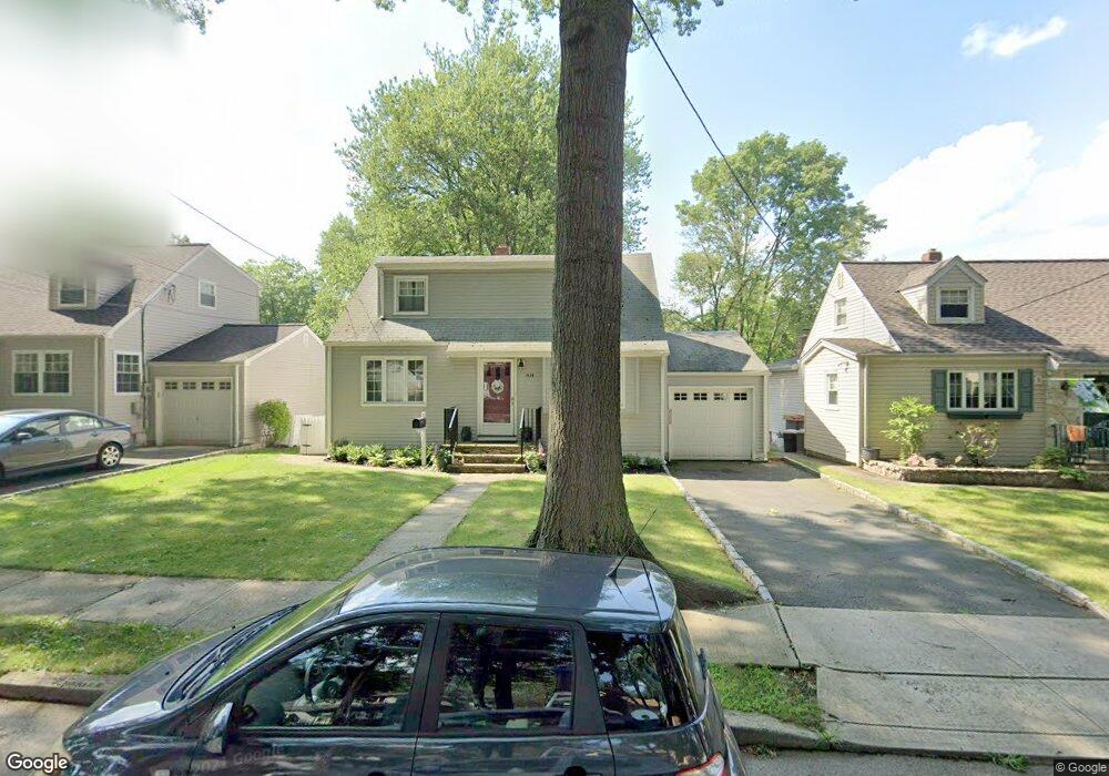 814 Hemlock Rd, Union, NJ 07083 - photo 1