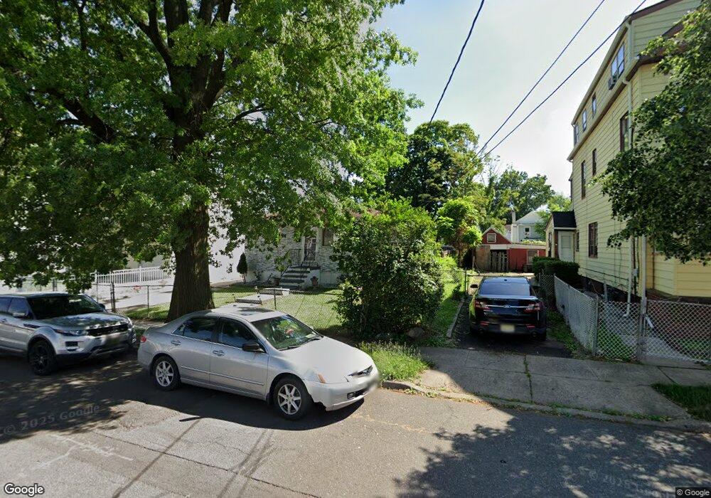 233 Adams St unit 1, Rahway, NJ 07065 - photo 1