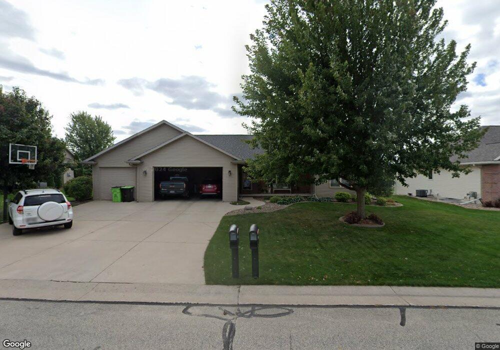 W6029 Nolan Dr, Appleton, WI 54915 - photo 1
