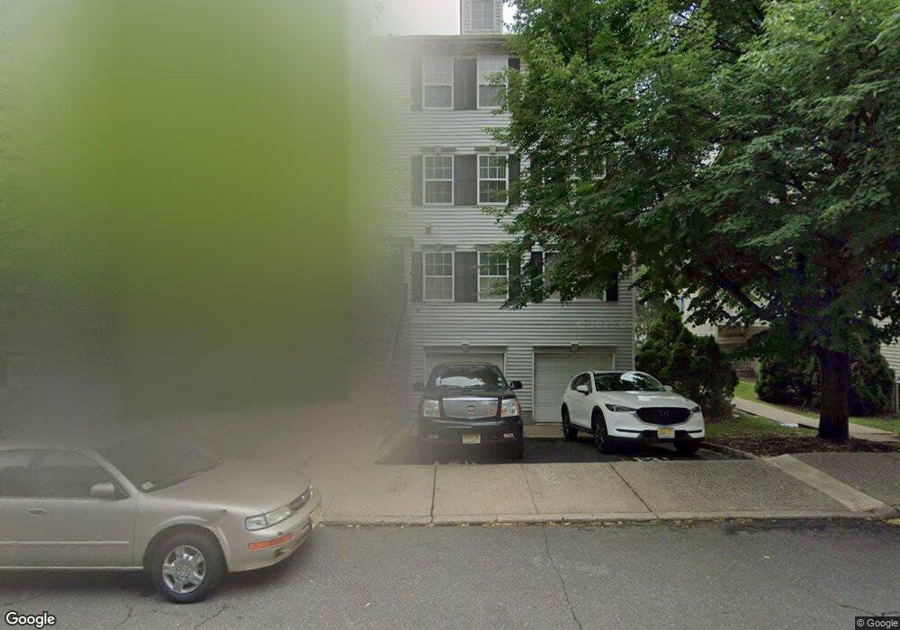 31 Krueger Ct, Newark, NJ 07103 - photo 1