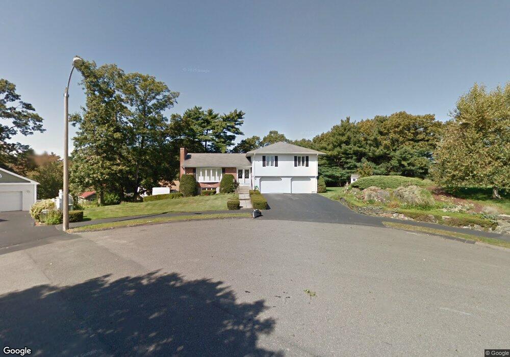 7 Michael Cir, Stoneham, MA 02180 - photo 1