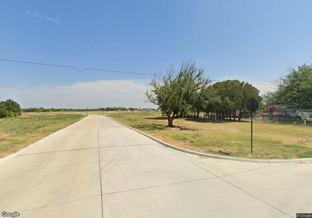 1518 Black Hill Dr, Gainesville, TX 76240 - photo 1