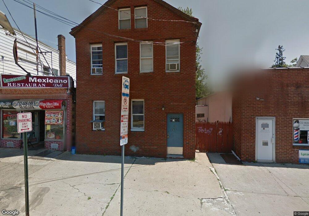 62 Georges Rd unit 2, New Brunswick, NJ 08901 - photo 1