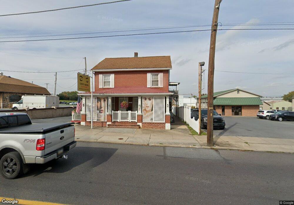 745 W Main St, Palmyra, PA 17078 - photo 1