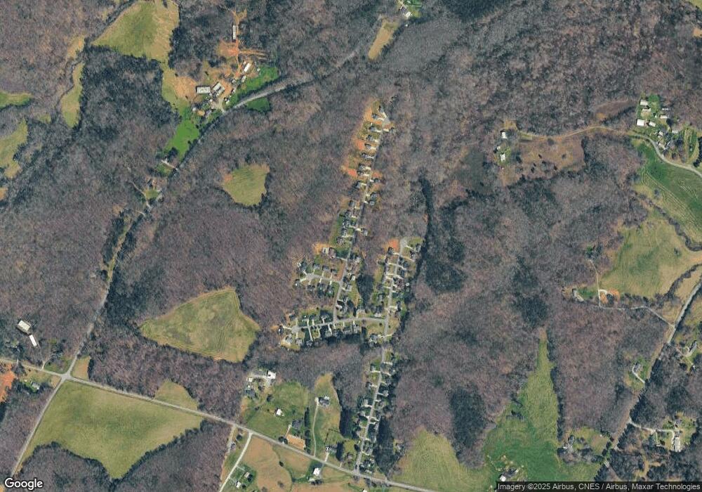 1540 Sawbill Ln, Gastonia, NC 28052 - photo 1