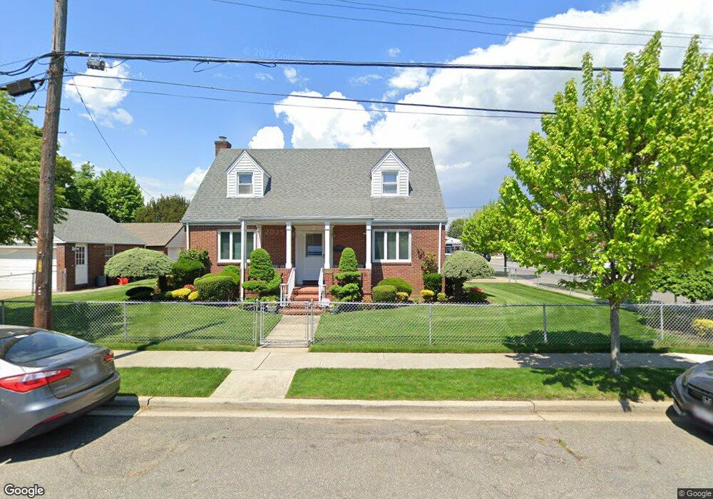 1102 Phoebe St, Franklin Square, NY 11010 - photo 1