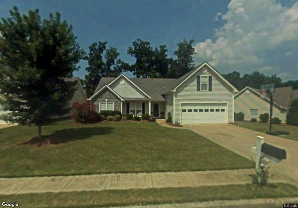 555 Ellesmere Way unit 6, Buford, GA 30518 - photo 1