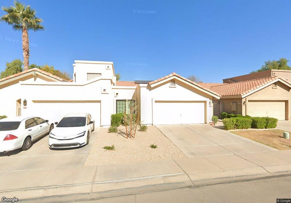 2368 W Comstock Dr, Chandler, AZ 85224 - photo 1