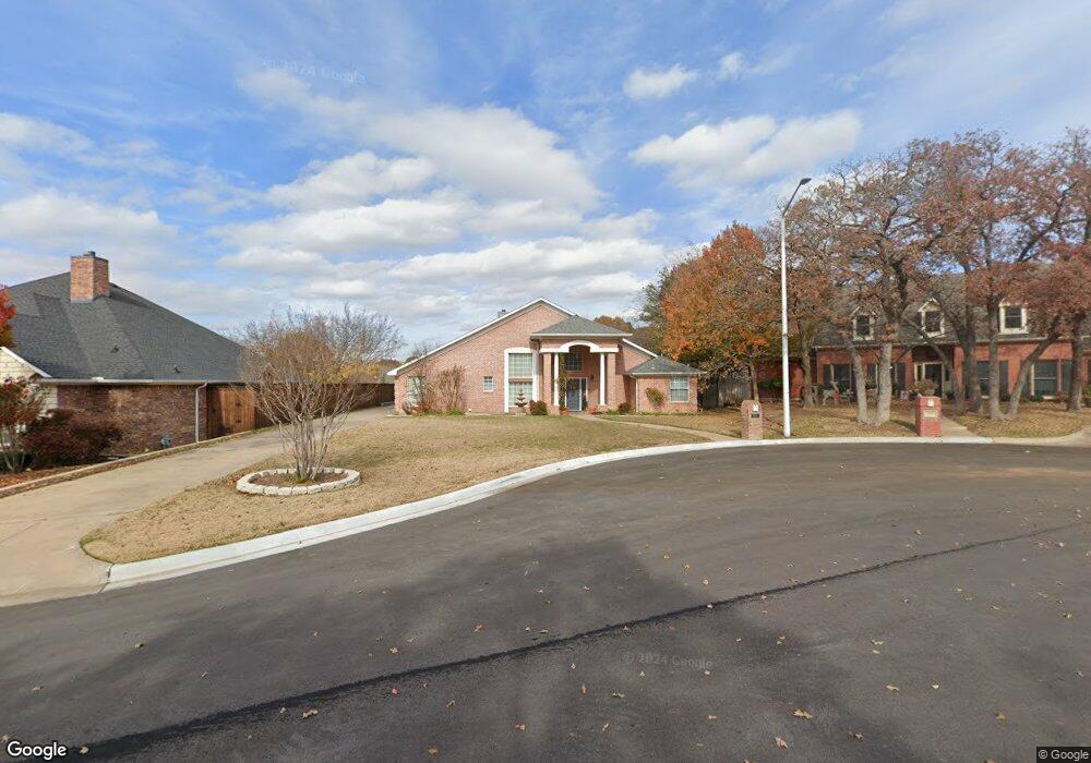 905 Whitney Ct, Denton, TX 76205 - photo 1