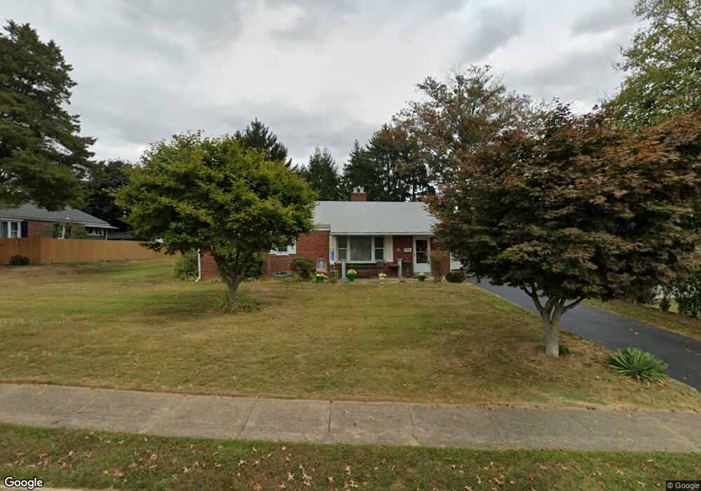 2203 Dickens Ln, Broomall, PA 19008 - photo 1