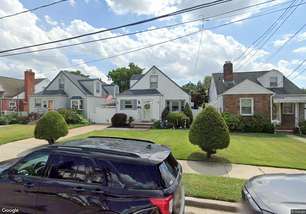 241 Marshall Ave, West Hempstead, NY 11552 - photo 1