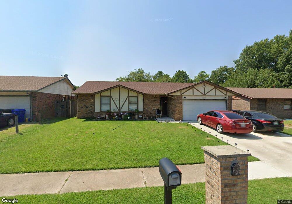 1648 S Pecan Place, Broken Arrow, OK 74012 - photo 1