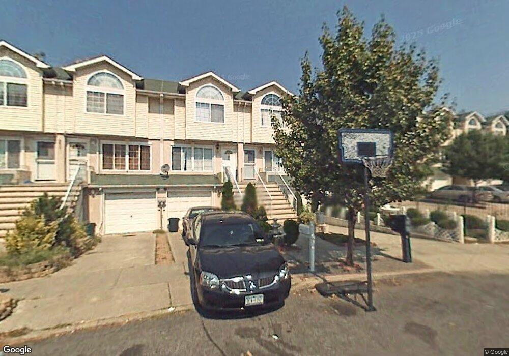 25 Ludwig Ln, Staten Island, NY 10303 - photo 1