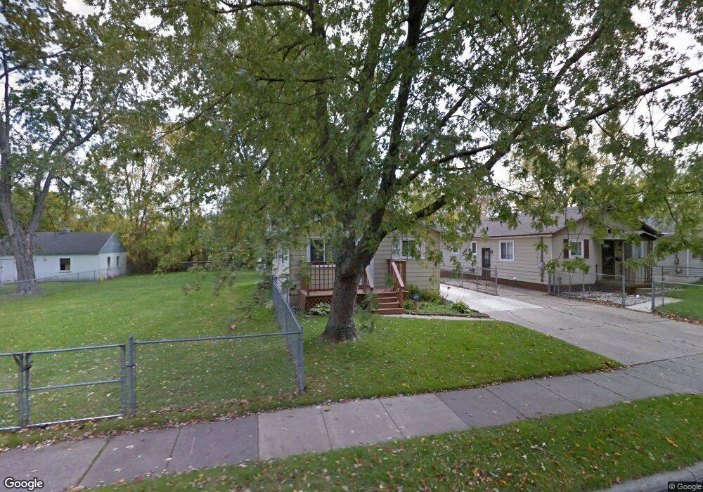 3911 Lowcroft Ave, Lansing, MI 48910 - photo 1