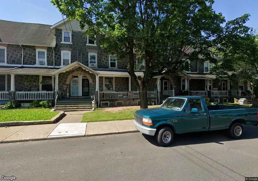 406 Juniper St, Quakertown, PA 18951 - photo 1