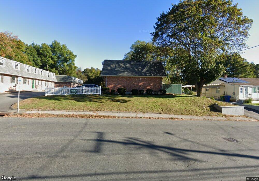 362 Colonial Ave unit 4A, Waterbury, CT 06704 - photo 1