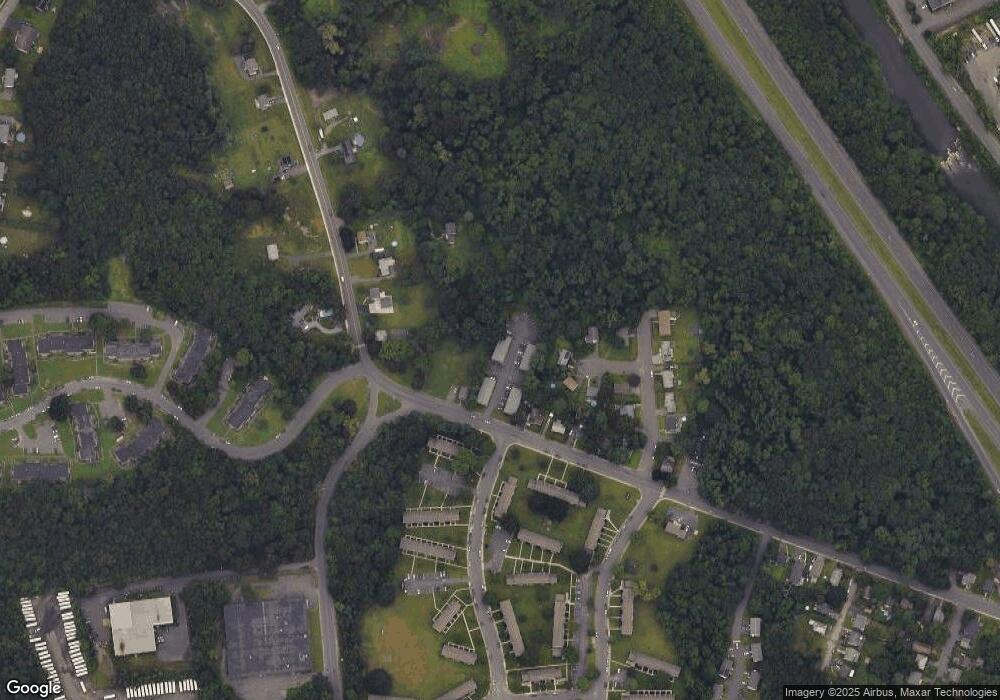 368 Colonial Ave unit 8C, Waterbury, CT 06704 - photo 1