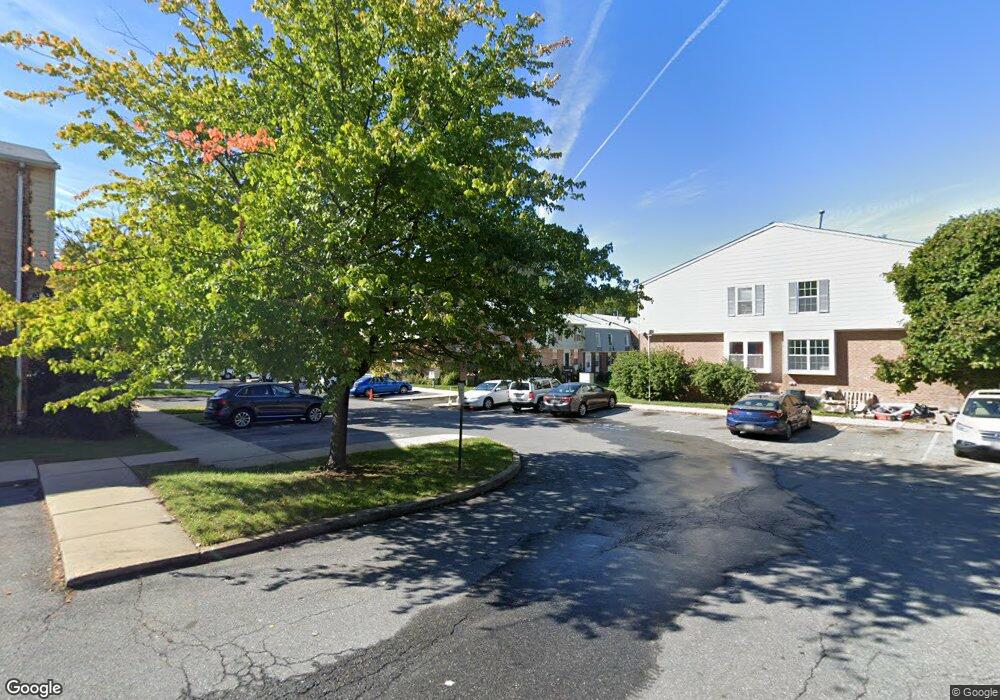 567 W Diamond Ave, Gaithersburg, MD 20877 - photo 1