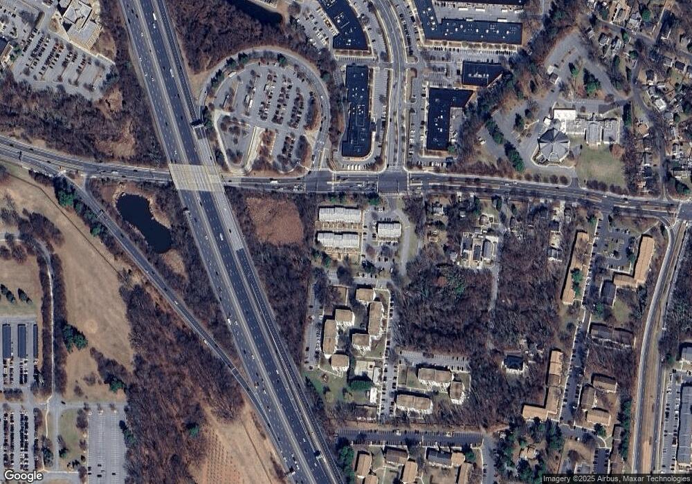 575 W Diamond Ave, Gaithersburg, MD 20877 - photo 1