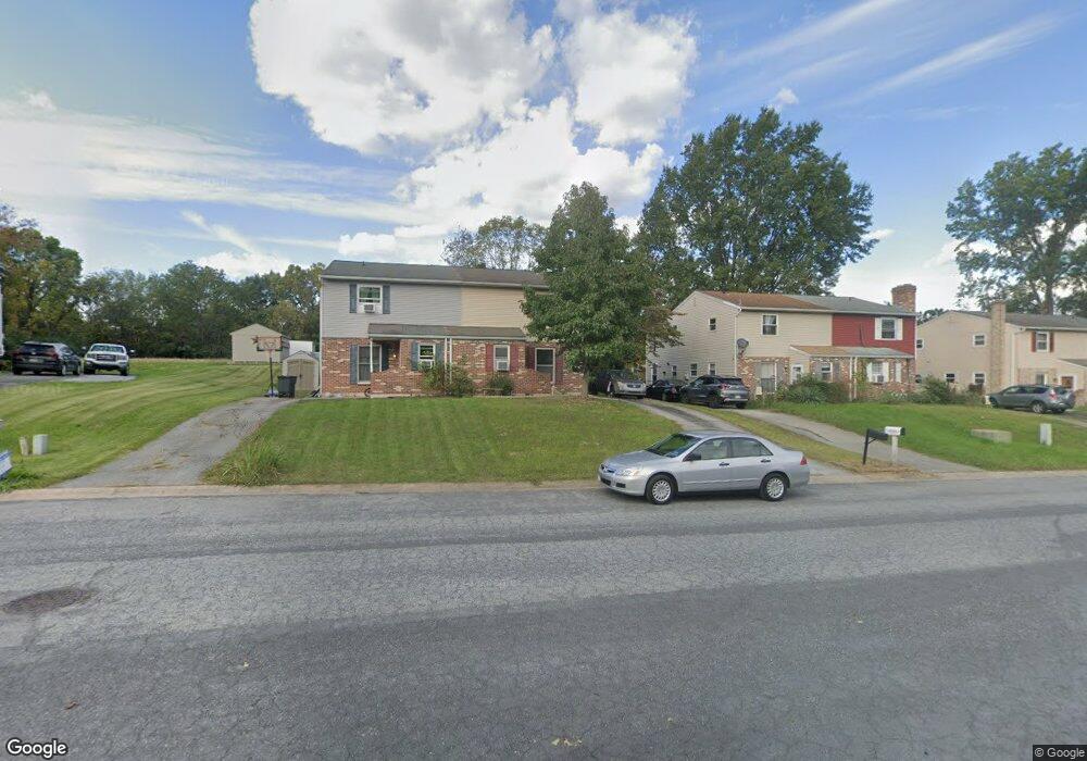 549 Staufer Ct, Mount Joy, PA 17552 - photo 1