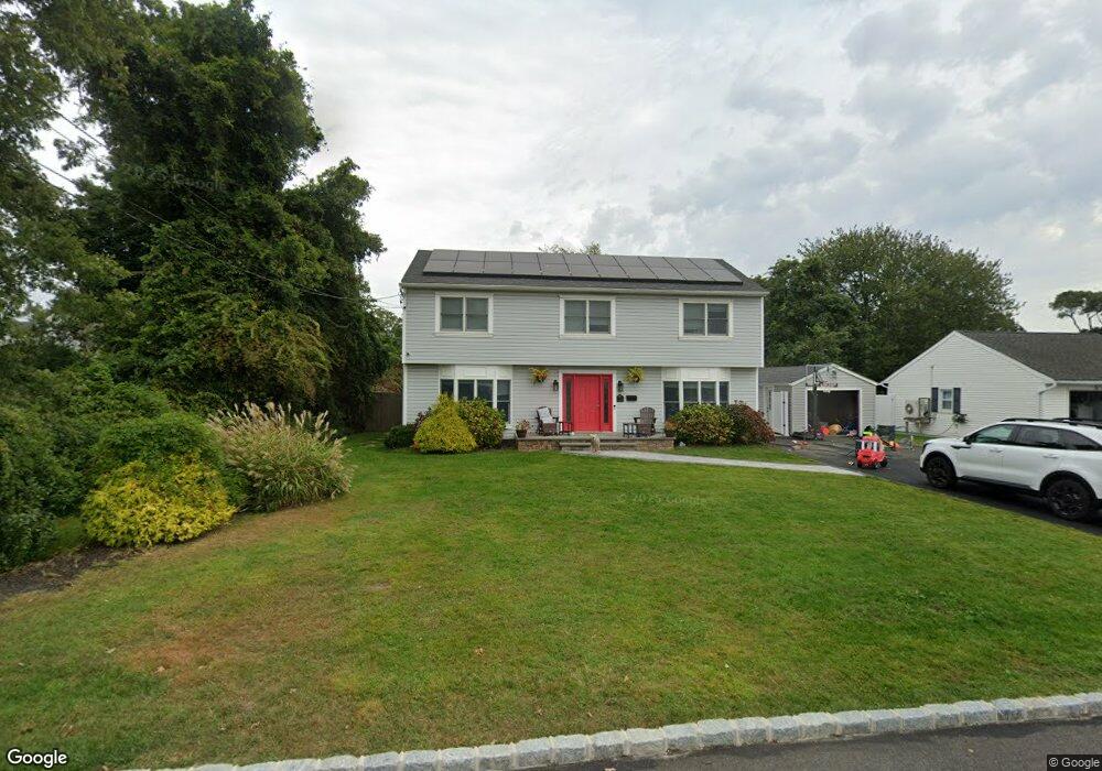 3 Surf Ave, Islip, NY 11751 - photo 1