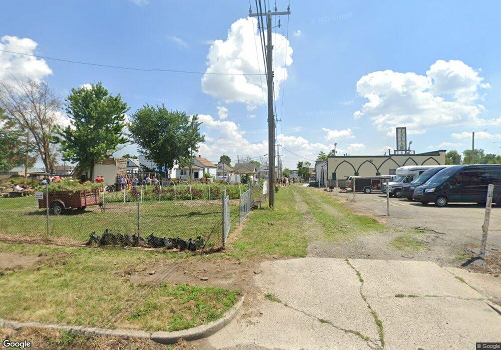 2924 Meade St, HamtraMcK, MI 48212 - photo 1