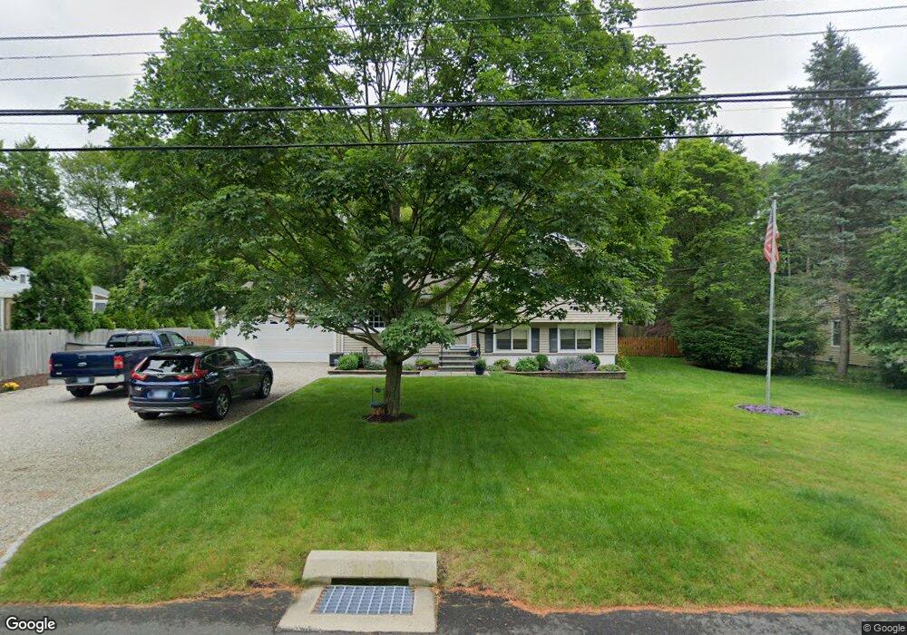 32 Stonecrop Rd, Norwalk, CT 06851 - photo 1