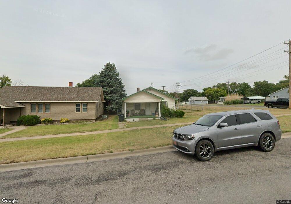 109 N 2nd St, Cimarron, KS 67835 - photo 1