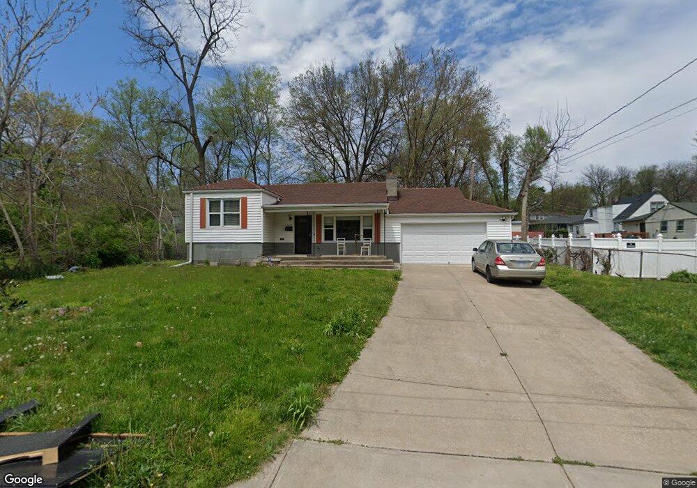 3210 E 69th St, Kansas City, MO 64132 - photo 1