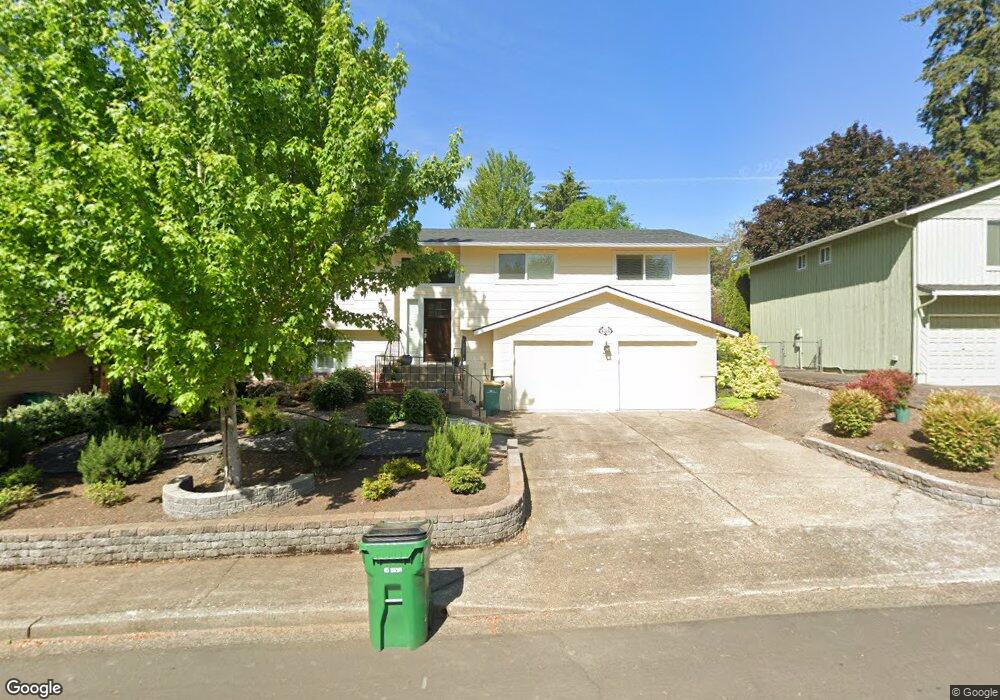 8355 SW Berryhill Ln, Beaverton, OR 97008 - photo 1