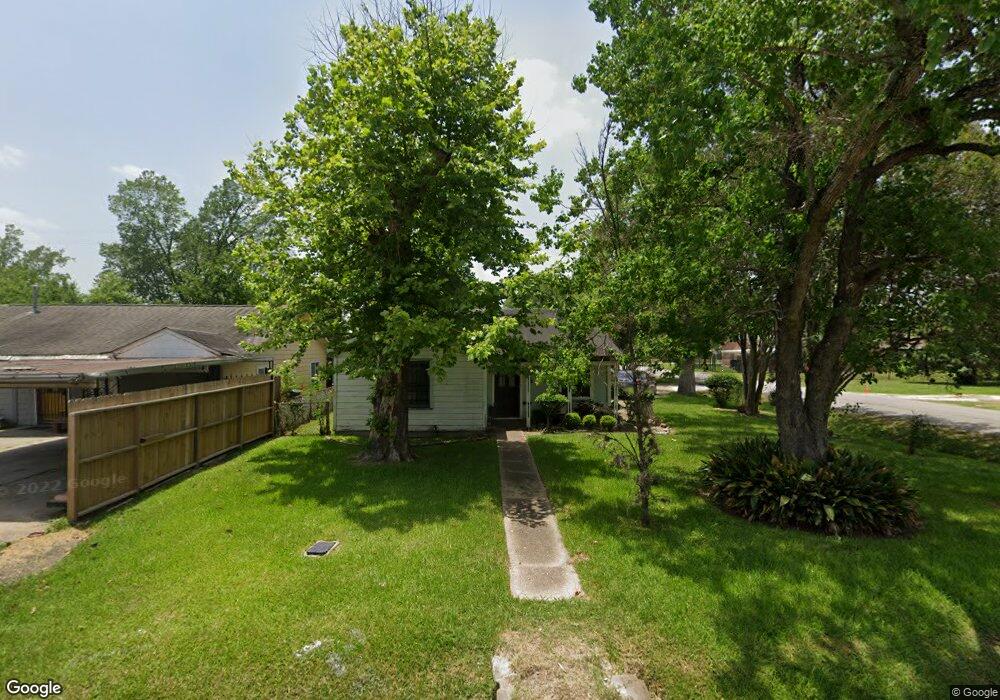 7102 Saint Augustine St, Houston, TX 77021 - photo 1
