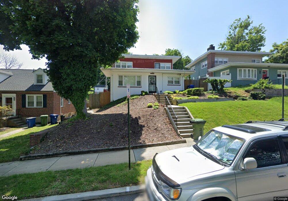 411 S Wickham Rd, Baltimore, MD 21229 - photo 1