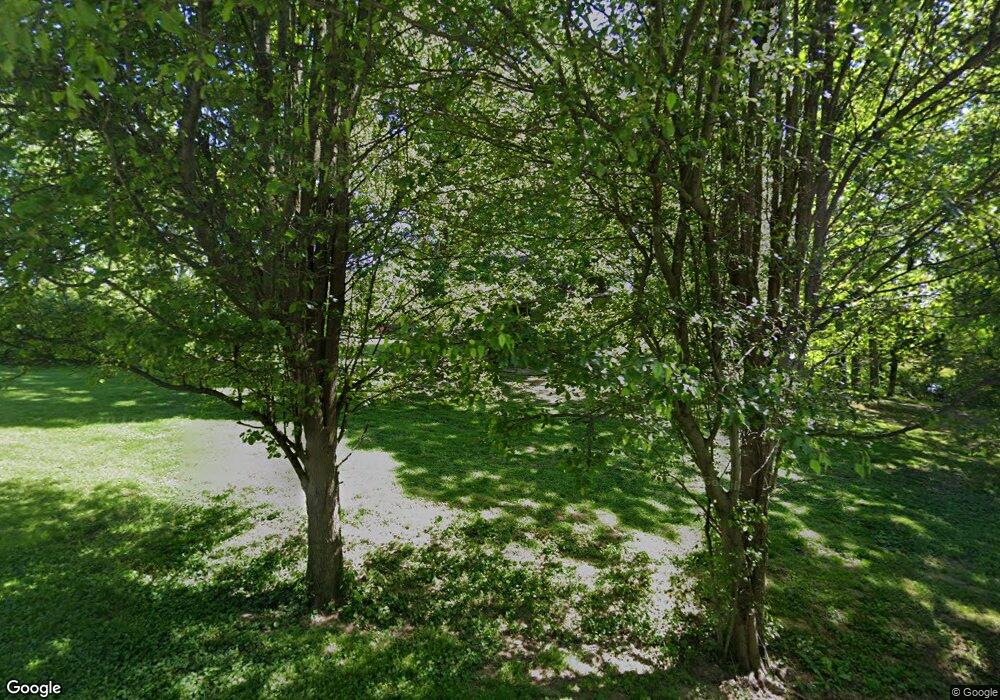 8005 Maple Grove Dr, Georgetown, IN 47122 - photo 1