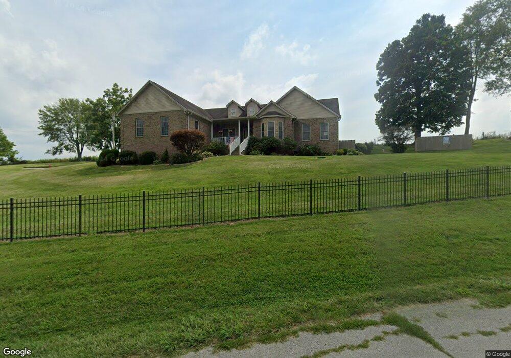 208 Beams Dr, Harrodsburg, KY 40330 - photo 1