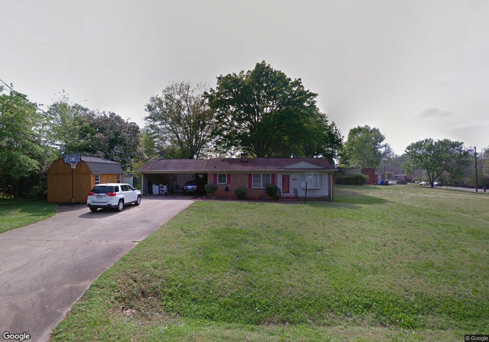 698 Branton Dr, Shelby, NC 28152 - photo 1