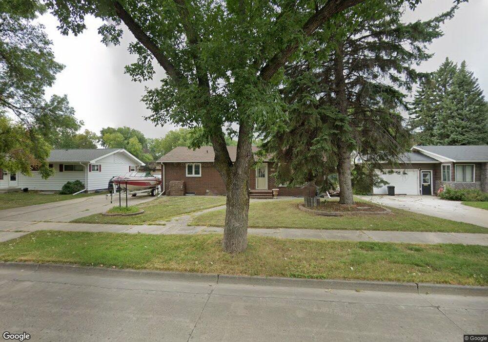 1434 S 16th St, Grand Forks, ND 58201 - photo 1
