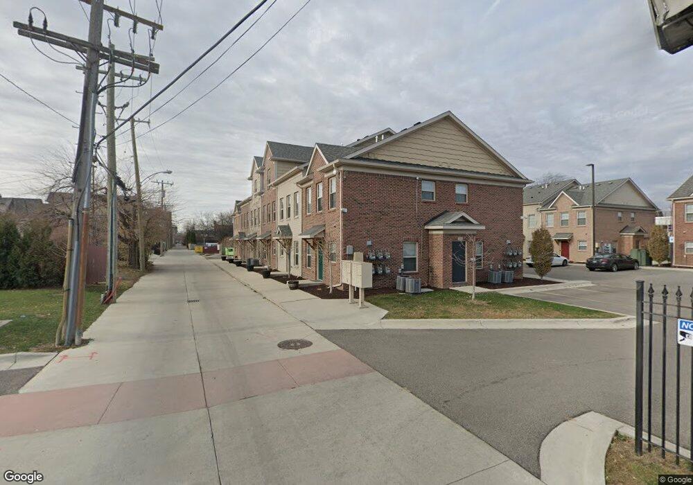 658 E Ferry St, Detroit, MI 48202 - photo 1