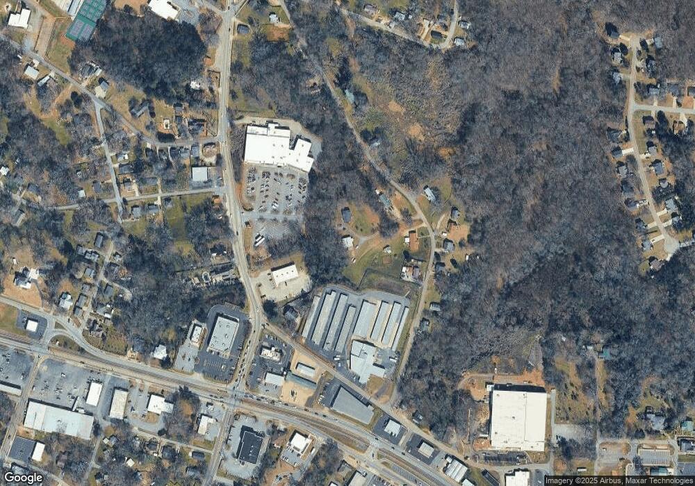 179 Hill St, Commerce, GA 30529 - photo 1