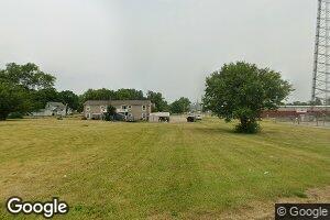 300 S Elm St, McLean, IL 61754