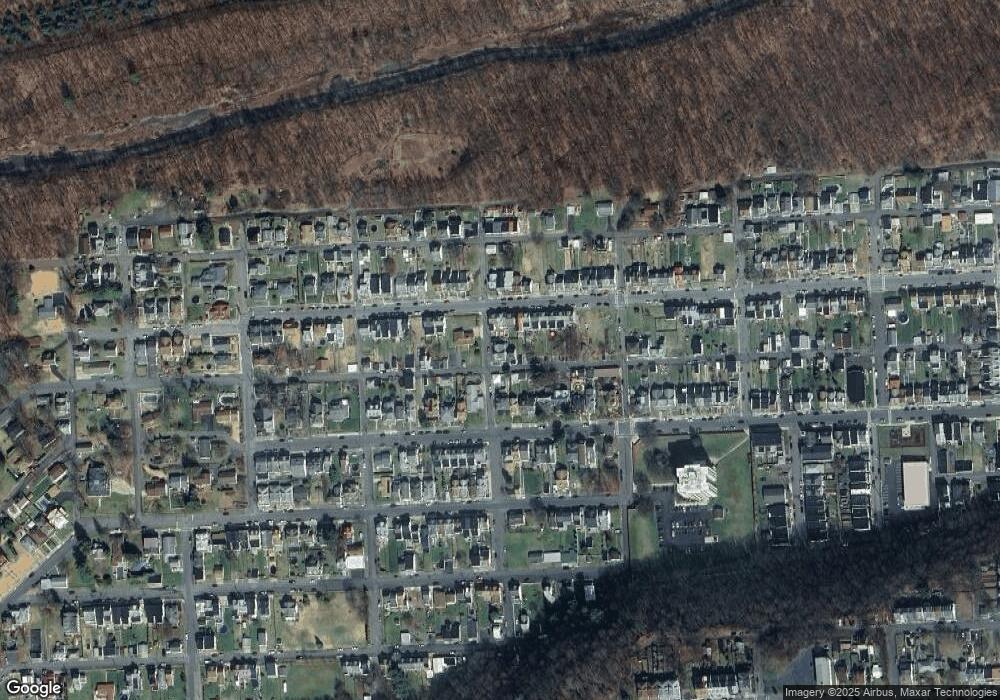 1495 W Water St, Coal Township, PA 17866 - photo 1