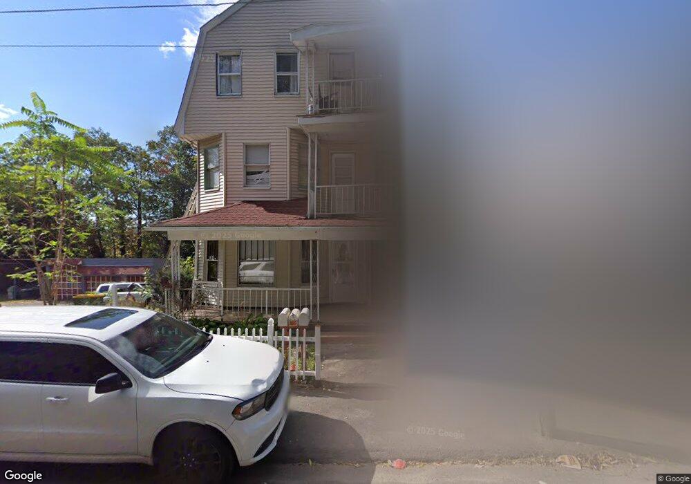 195 Lincoln St, Waterbury, CT 06710 - photo 1