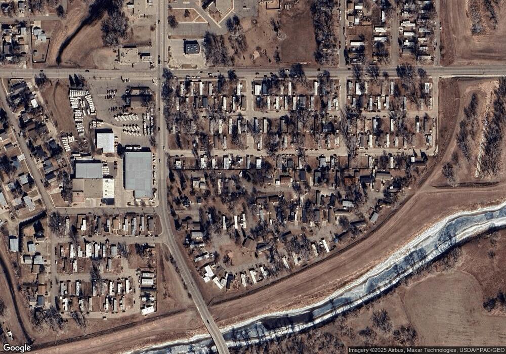 802 N Woodland Dr, Mandan, ND 58554 - photo 1