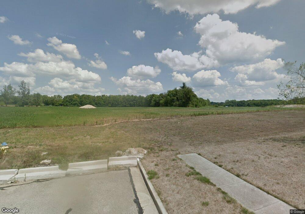 1041 Brooke Ln, Xenia, OH 45385 - photo 1