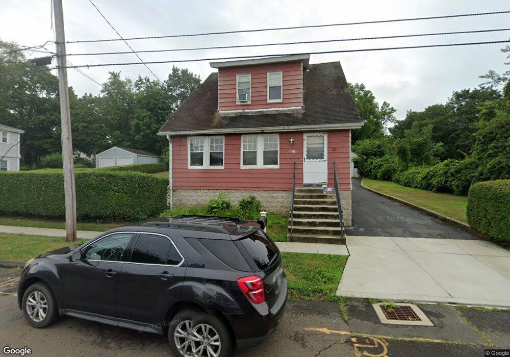 28 Edgemere Rd, East Haven, CT 06512 - photo 1