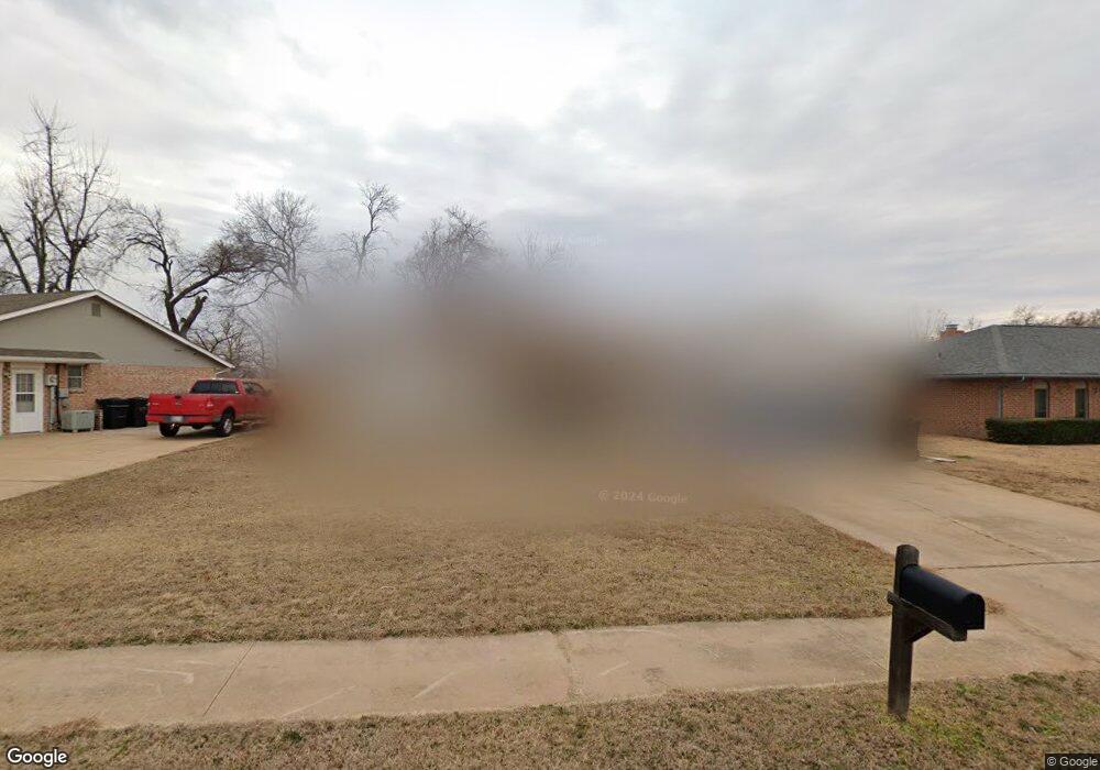 1534 Winding Creek Rd, Moore, OK 73160 - photo 1